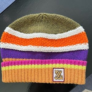 ZIMMERMANN BRAND NEW NEVER WORN CONCERT STRIPED HAT! 
63% Merino Wool
20% Cotton